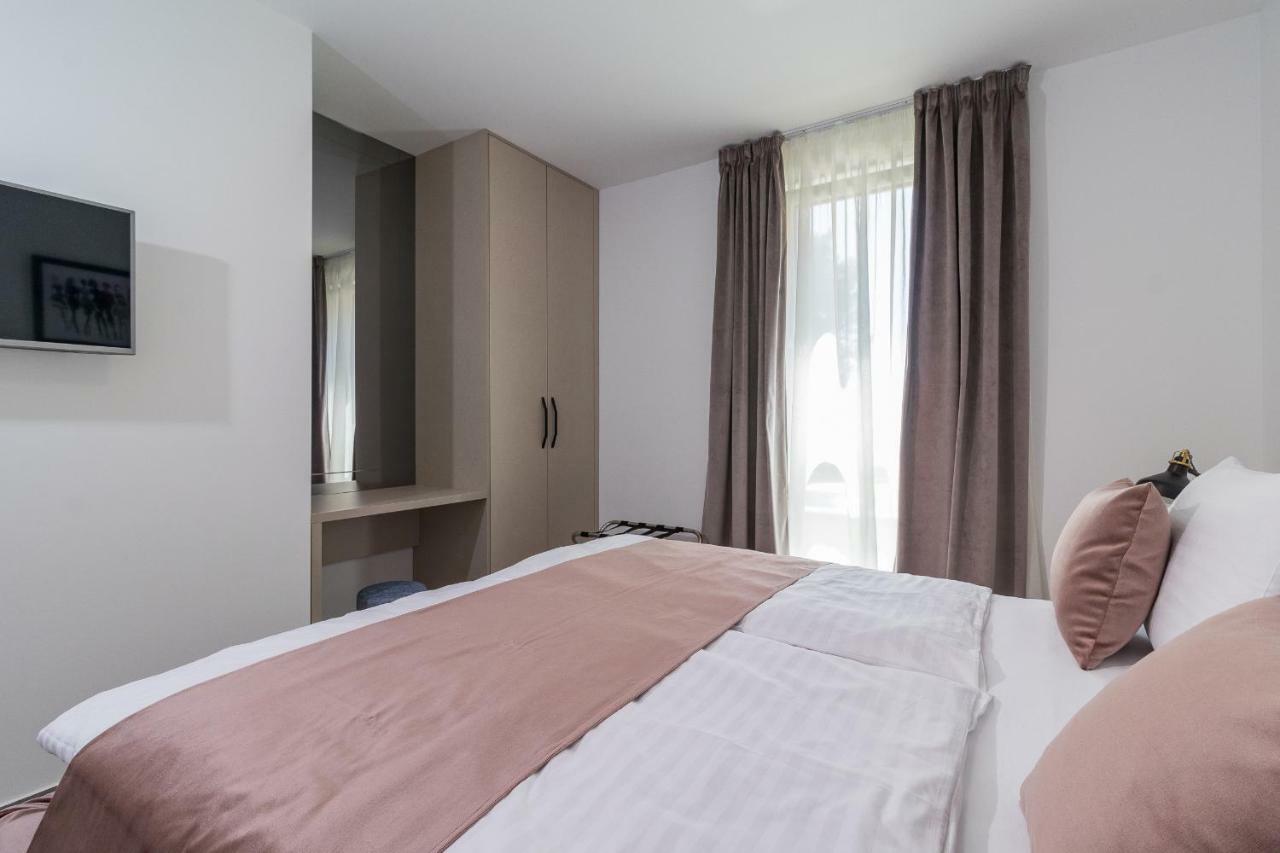 Luxury Apartments Magali 1 Rovinj Exteriör bild
